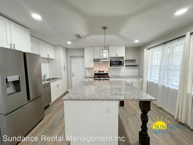 Building Photo - 3 br, 2 bath House - 271 Destin Drive