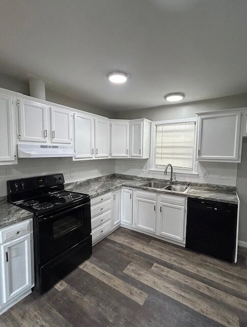 Foto del edificio - 540 Camellia Rd