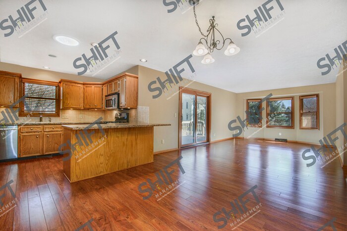 Primary Photo - 4180 Ivanrest -- Spacious and Inviting home