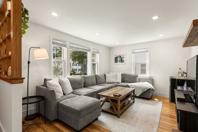 Building Photo - 177 Faneuil St