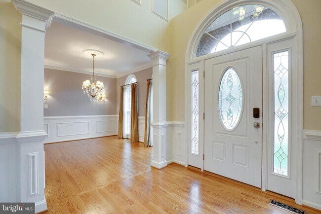 Foto del edificio - 5105 Claybank Ln