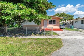 Building Photo - 1275 NW 43rd St