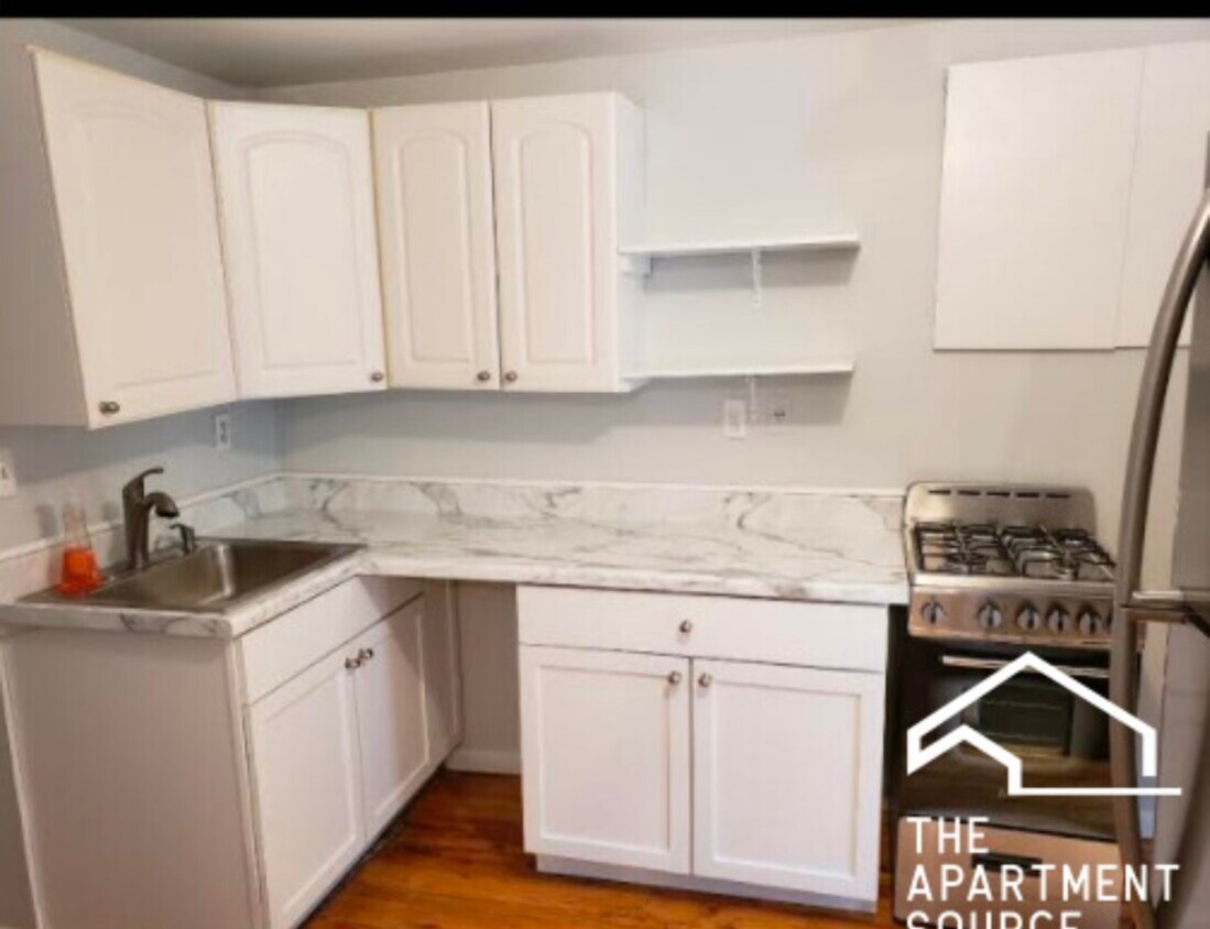 Foto principal - 1380 N Dean St
