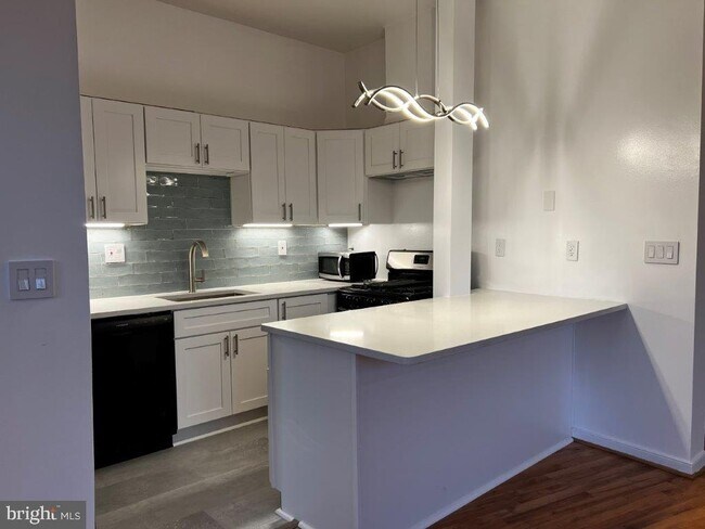 Building Photo - 1601 New Jersey Ave NW