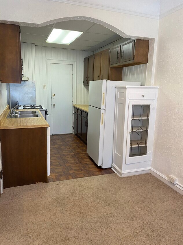 Primary Photo - 3214 Berkshire Rd