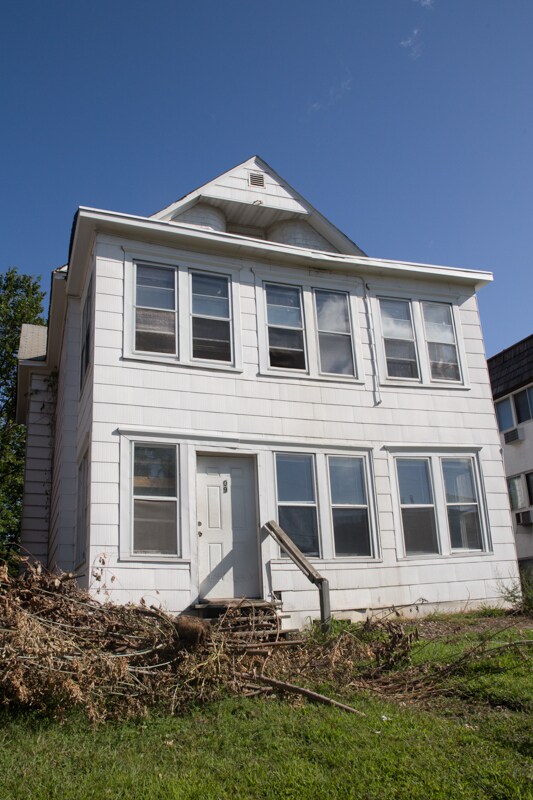 Exterior - 1309 E Hennepin Ave