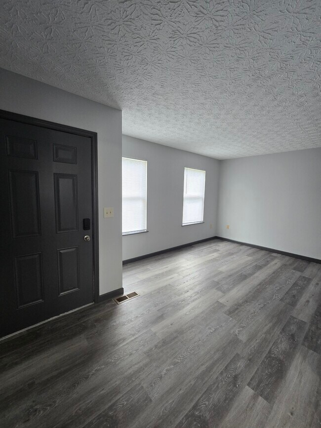 Foto del edificio - 6048 Trowbridge Way