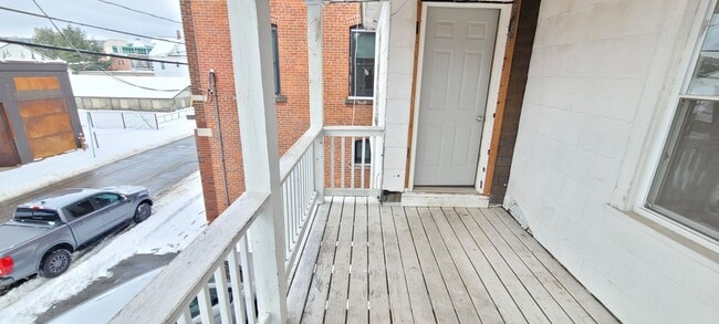 Foto del edificio - 53 Center St