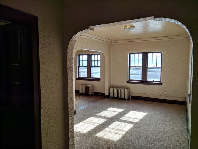 Building Photo - 7139 W Burleigh St
