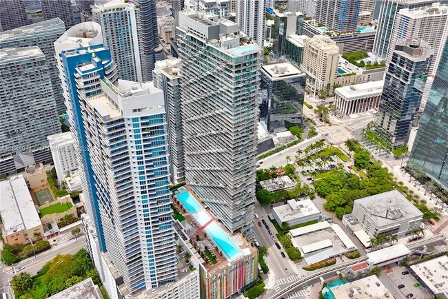 Foto del edificio - 1300 S Miami Ave