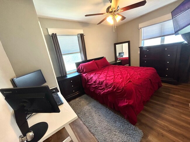 Master bedroom - 409 Westover St