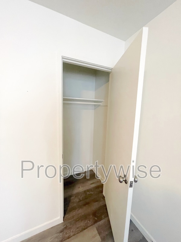 Building Photo - 1094 W 1520 N
