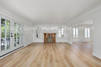 Building Photo - 533 N Windsor Blvd