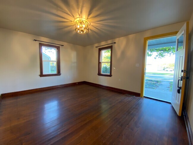 Foto del edificio - 604 W Worley St