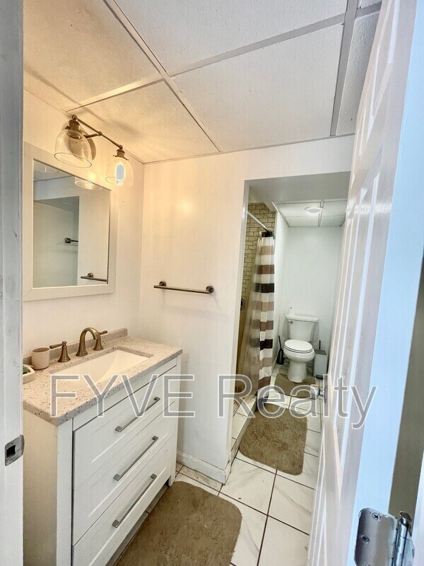 Foto del edificio - 792 Stinchcomb Rd