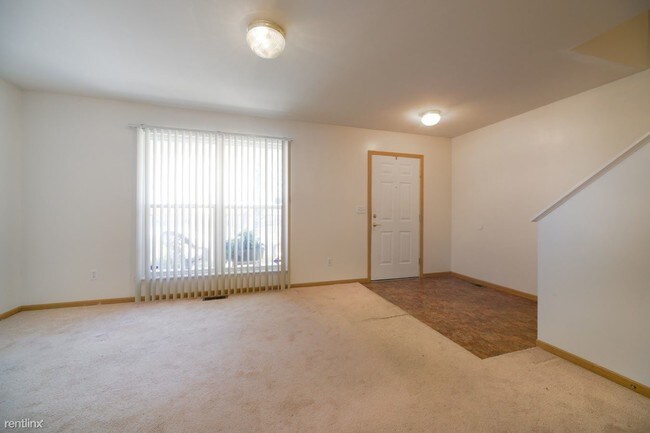 Building Photo - 10337 Earl Dr