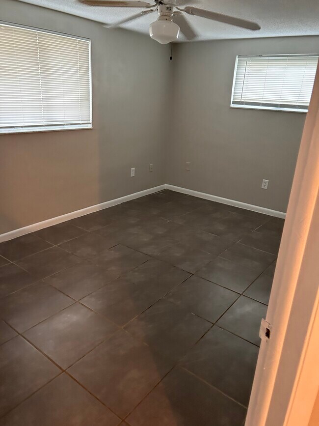 Foto del edificio - 7708 Hollyridge Dr