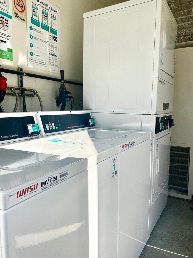 Building Photo - 6226 Craner Ave