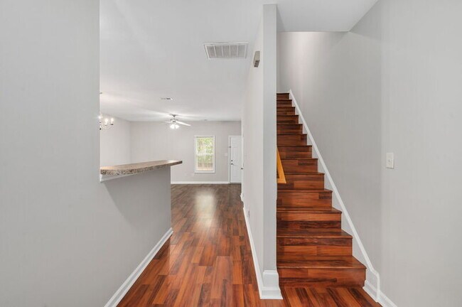 Foto del edificio - 4000 Volkswalk Pl