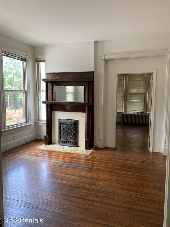 Foto del edificio - 1 br, 1 bath Apartment - 2000 Grace St
