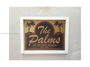 Building Photo - 119 NE 7th Ave