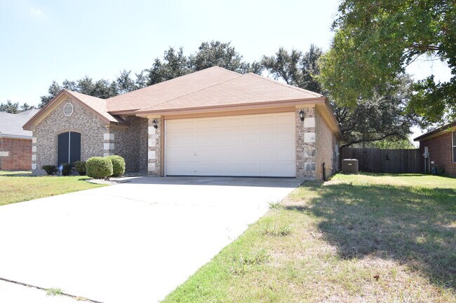 Foto del edificio - 1214 Lancelot Dr