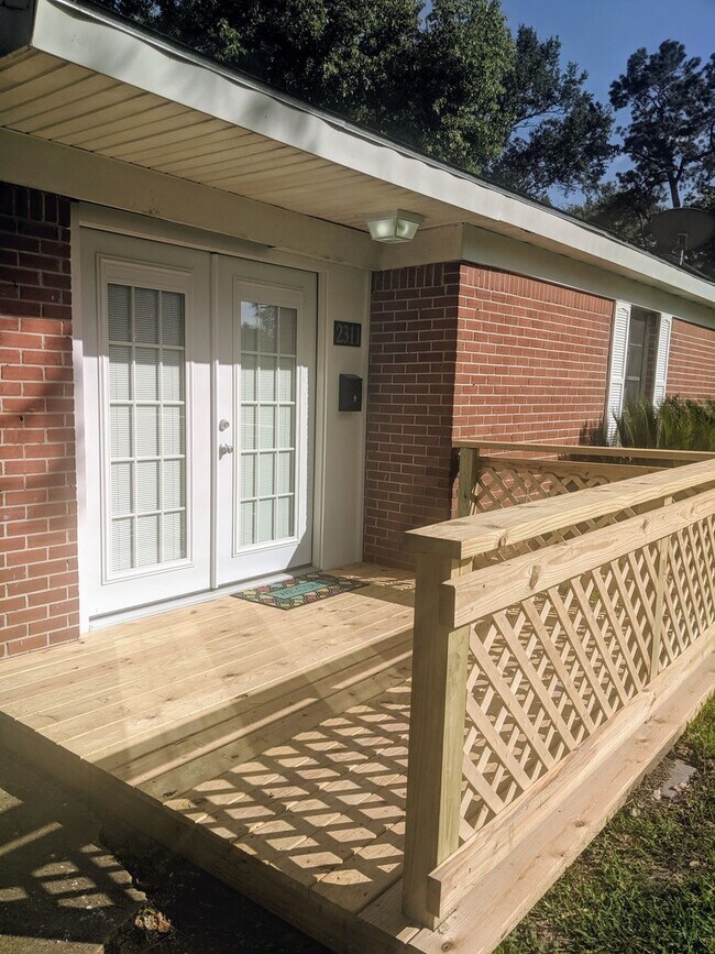 Foto del edificio - 2311 Ave G