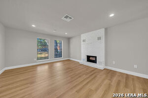 Foto del edificio - 8610 Timber Briar St