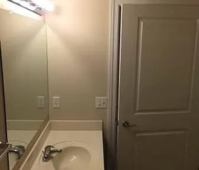 Foto del edificio - Gorgeous condo for rent