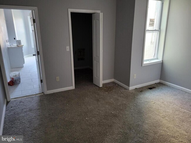 Foto del edificio - 1806 N Broadway