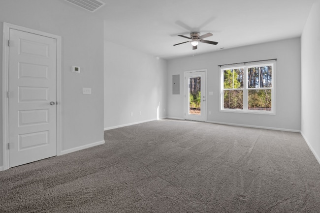 Building Photo - 149 Buckhorn Ave