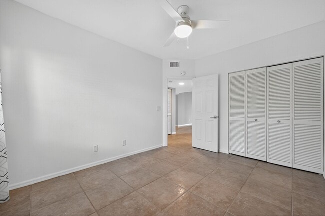 Building Photo - 2671 Citrus Lake Dr