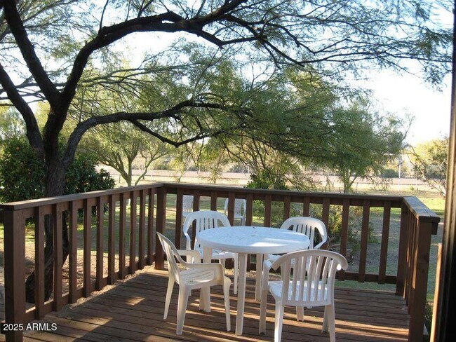 Foto del edificio - 4827 Mustang Cir