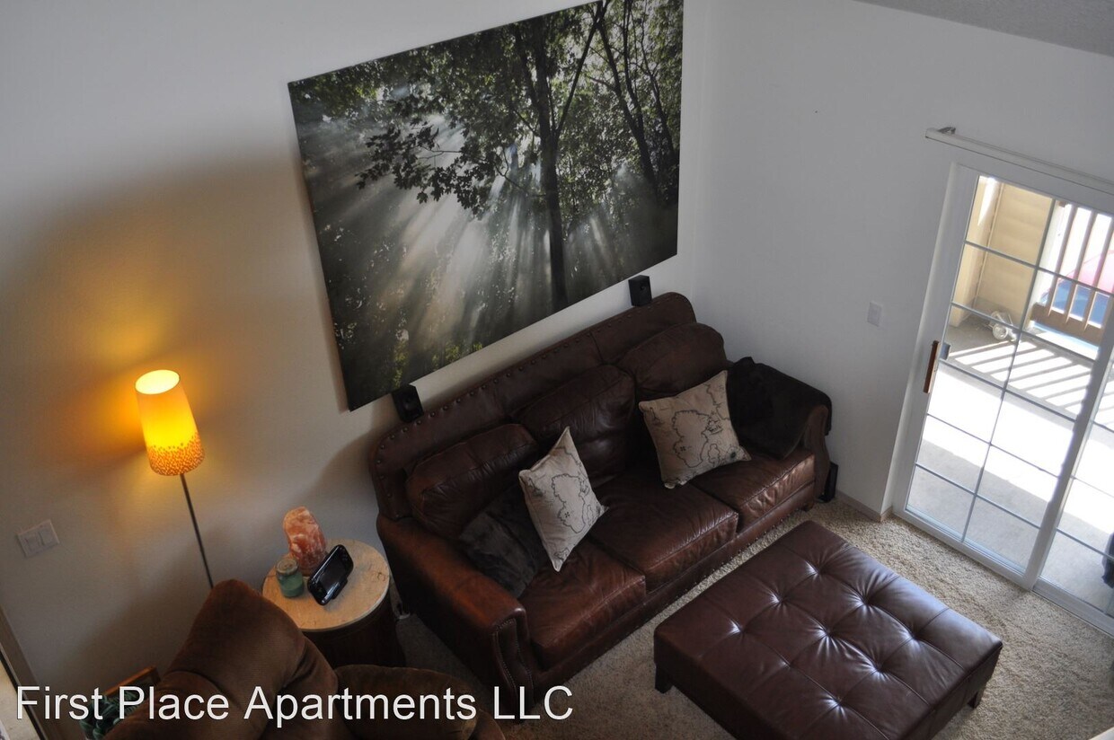 Primary Photo - 408 SW Eaton Blvd