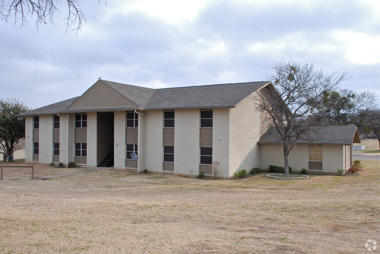 Primary Photo - Fairway Village Apartments