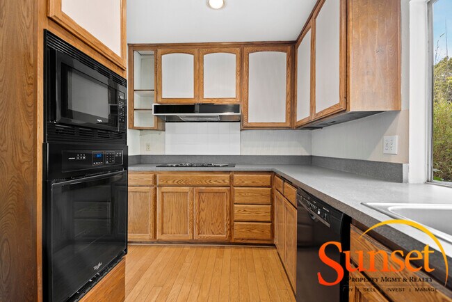 Building Photo - 3244 N Star Dr