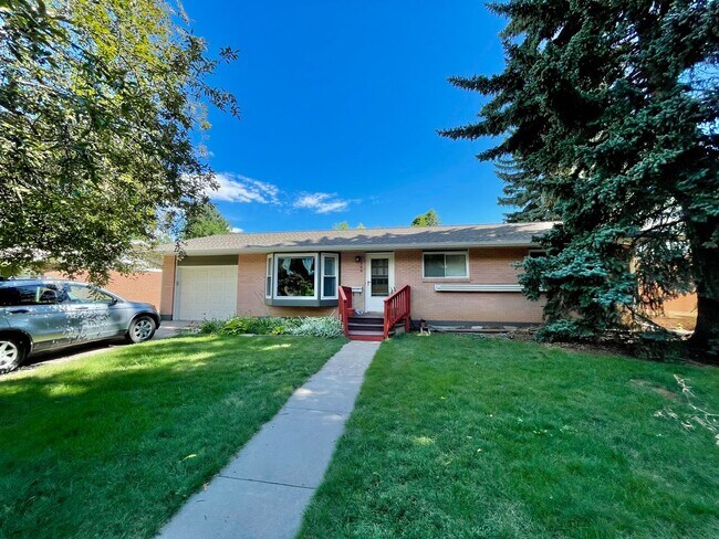 Foto del edificio - Partially Remodeled Home in Prime Fort Col...