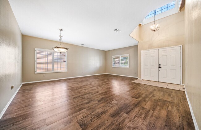 Foto del edificio - 4054 Sungate Dr