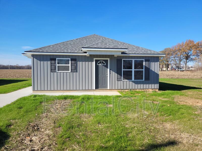 461 Dana St, Dyersburg, TN 38024 House Rental in Dyersburg, TN