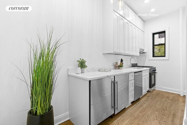 Foto del edificio - 104 E 37th St