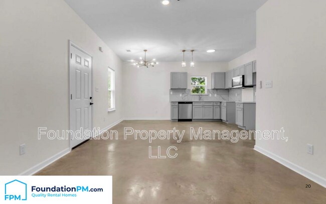 Building Photo - 1374 Dow Pl