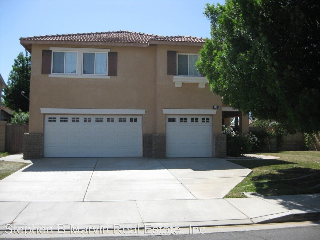 Primary Photo - 5 br, 3 bath House - 42525 Cinnabar Ct
