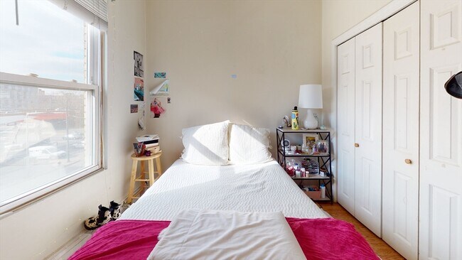 Foto del edificio - 18 S Huntington Ave