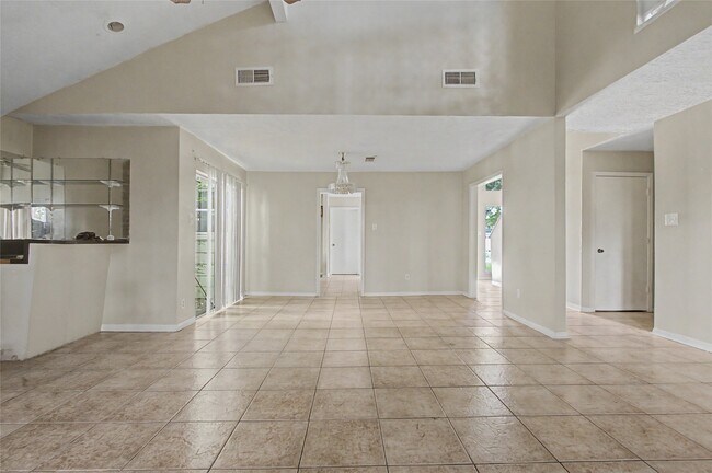 Foto del edificio - 13119 Hollowcreek Park Dr
