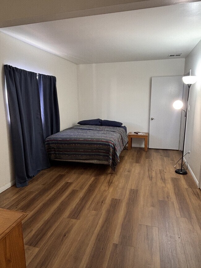 Foto del edificio - 15514 Flatbush Ave