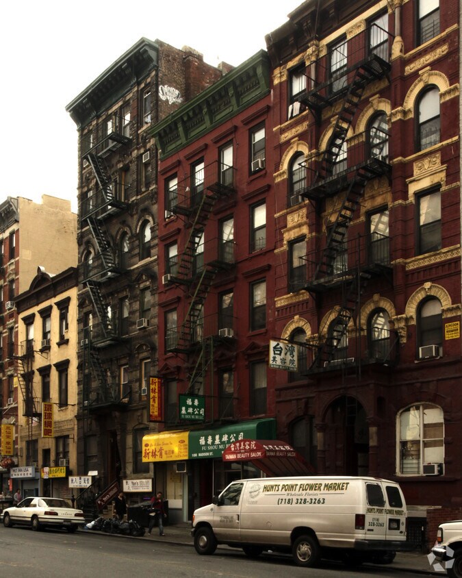 Foto principal - 108 Madison St