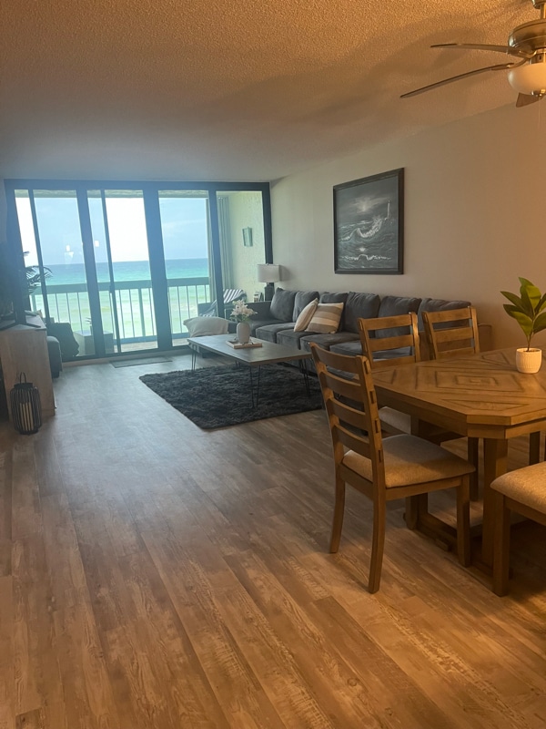 Building Photo - 9940 S Ocean Dr