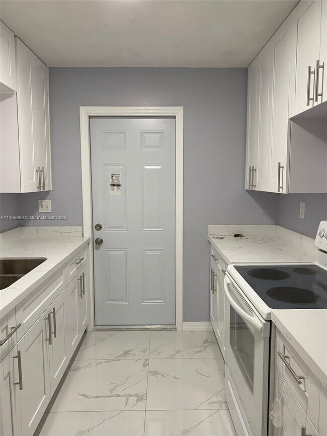 Foto del edificio - 6401 SW 22nd St