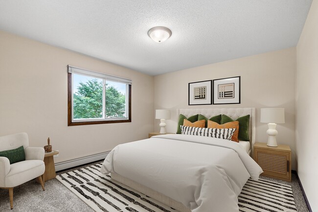 Renovated Bedroom - Lamplighter Village