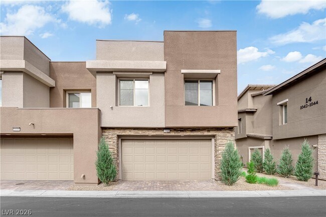 Foto del edificio - 600 N Carriage Hill Dr